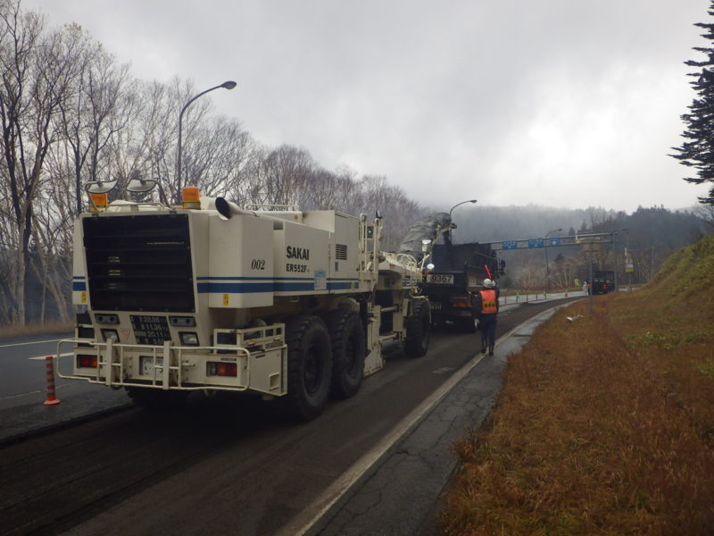 施工中　路面切削