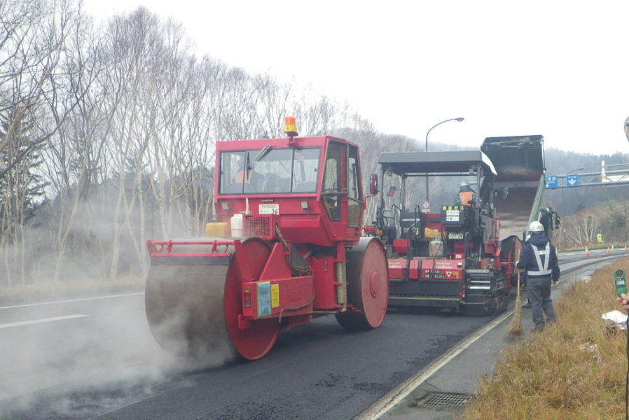 施工中　砕石マスチック(H型)